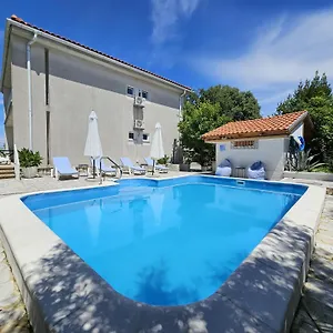 Mirko Apartment Malinska